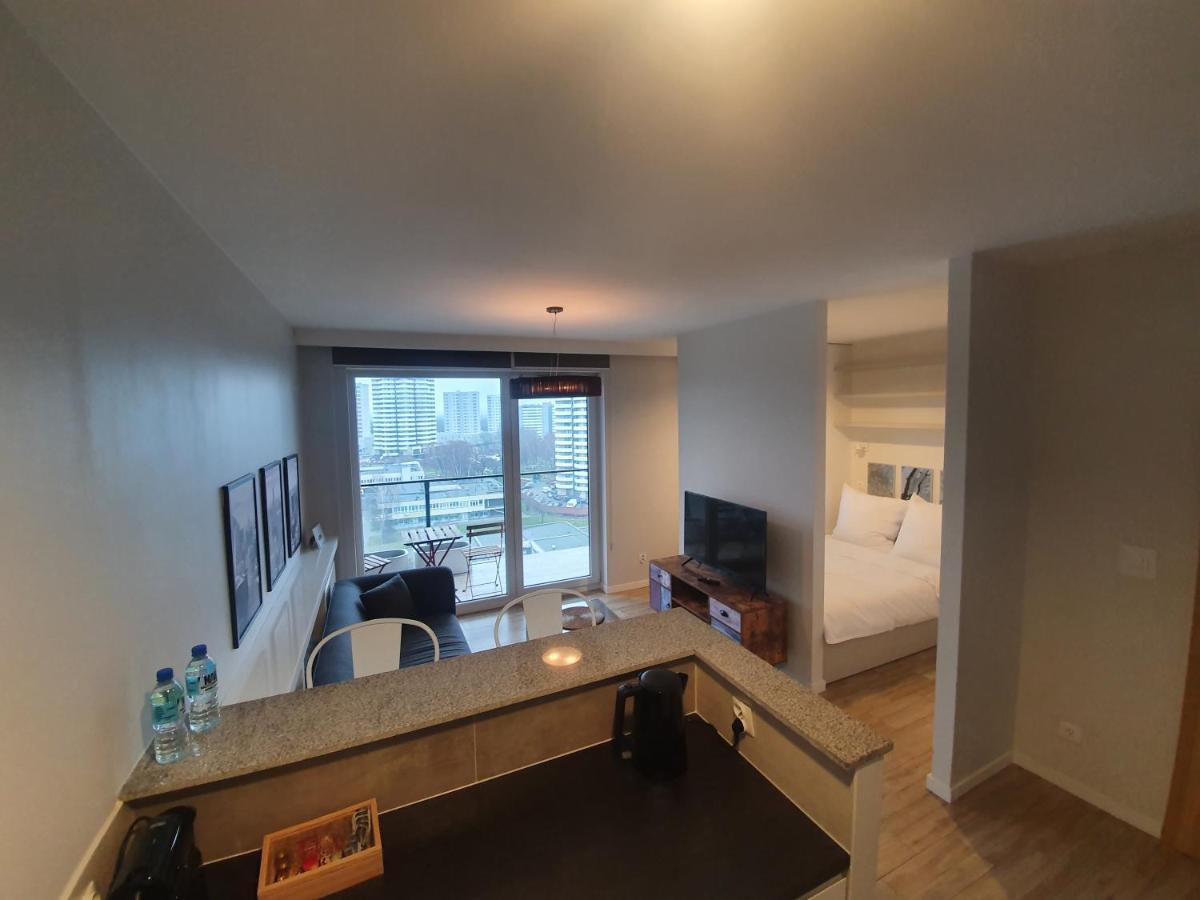 Apartmán Wsrod 1000cy Swiatel - Z Parkingiem W Hali Garazowej- Duzy Balkon Z Lezakami - Piekny Widok Noca Na Panorame Tysiaclecia Katovice